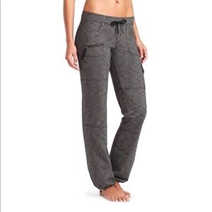 Athleta Bettona boyfriend pant - grey size M